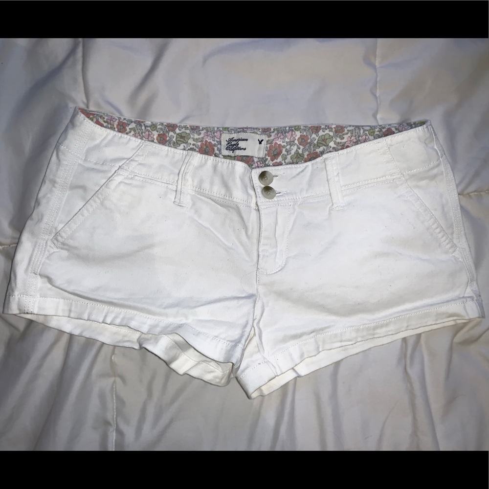 White shorts American Eagle